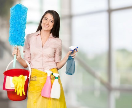 Sustainable carpet cleaning with separated recyclable materials